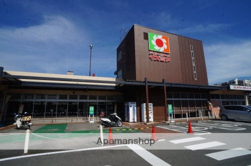 スーパー　イズミヤ　橿原神宮前店（スーパー）まで388m