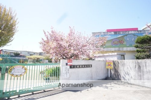 小学校　橿原市立畝傍南小学校（小学校）まで170m