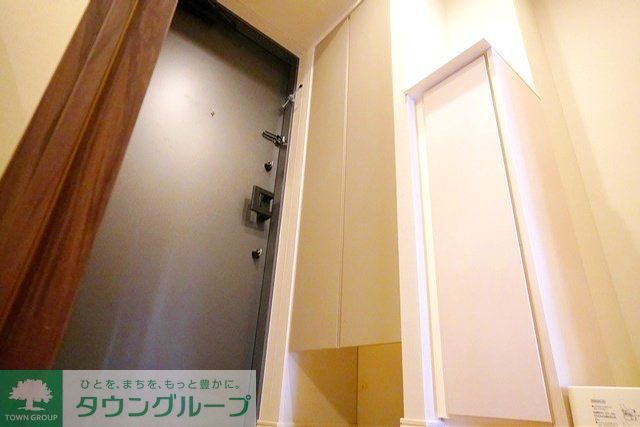 玄関　※写真は同タイプ住戸です。