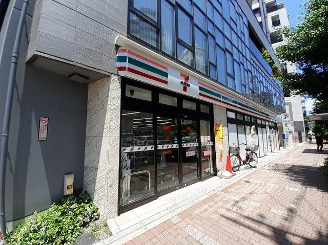 コンビニ　セブンイレブン 京都河原町五条（コンビニ）まで300m