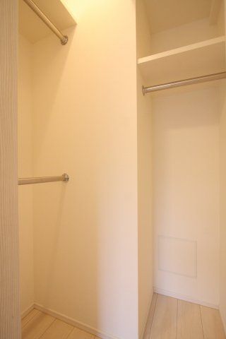 収納　（別タイプ参考写真）コンフォリア滝野川　北区滝野川7