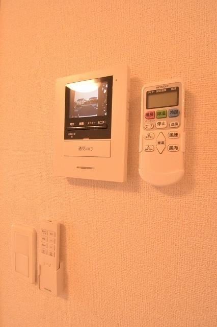 セキュリティ　モニター付きインターホン