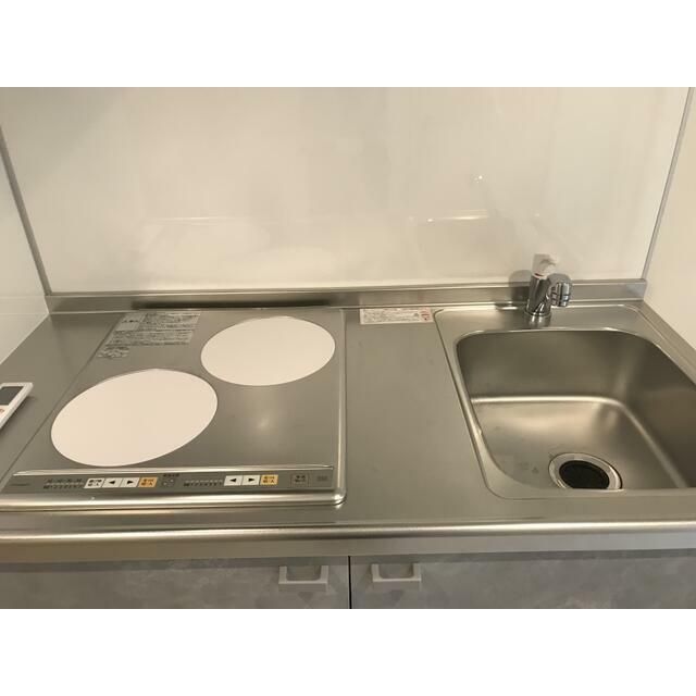 キッチン　※同タイプ別室参考写真使用