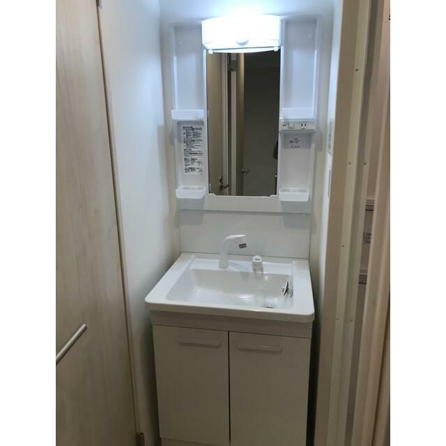 洗面設備　※同タイプ別室参考写真使用