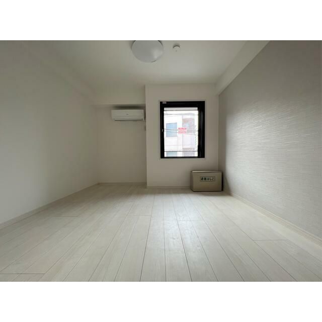 居室・リビング　※同タイプ別室参考写真使用