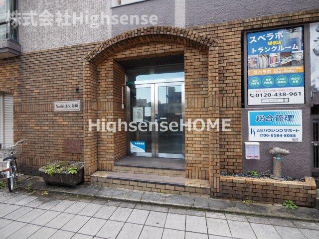 エントランス　建物の内部です