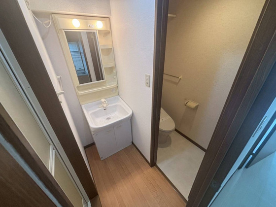 洗面設備　※別部屋の写真です