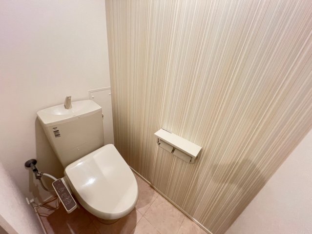 トイレ　清潔感のあるトイレです
