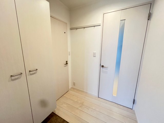 玄関　明るい雰囲気の玄関です
