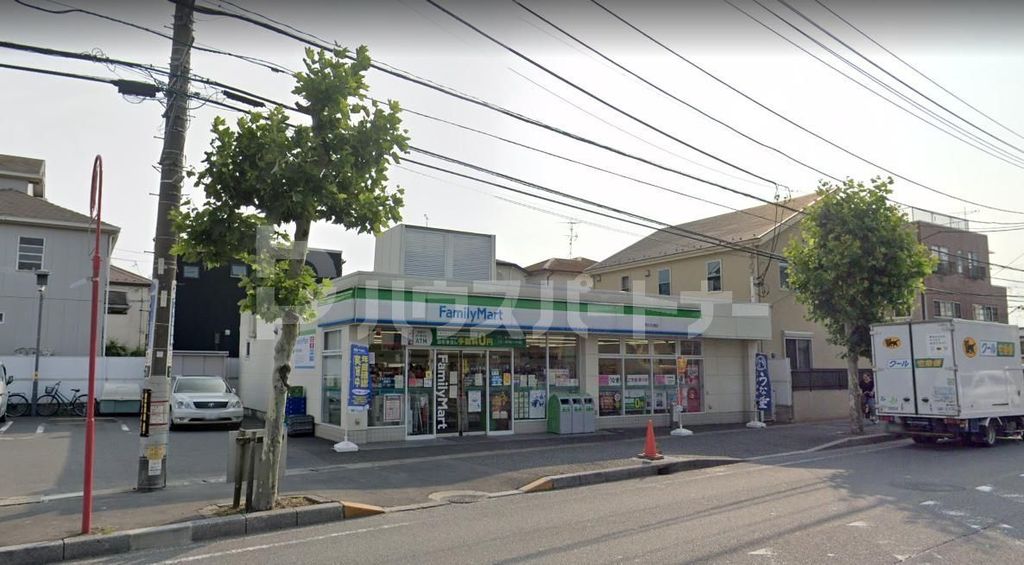 コンビニ　ファミリーマート/市川大洲店（コンビニ）まで80m
