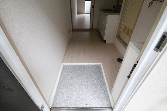 玄関　※写真は類似です。
