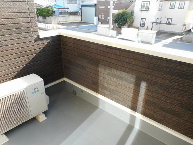 バルコニー　バルコニー