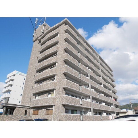建物外観　日当たり良好のマンションです