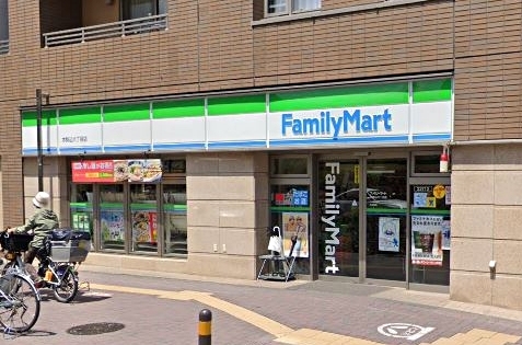 コンビニ　ファミリーマート本駒込六丁目店（コンビニ）まで150m