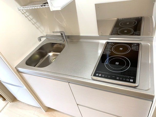 キッチン　コンロの仕様が異なる場合があります