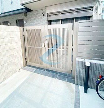 エントランス　エントランス
