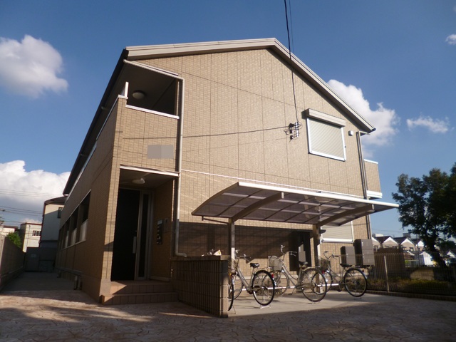 建物外観　スタイリッシュな外観の建物です♪