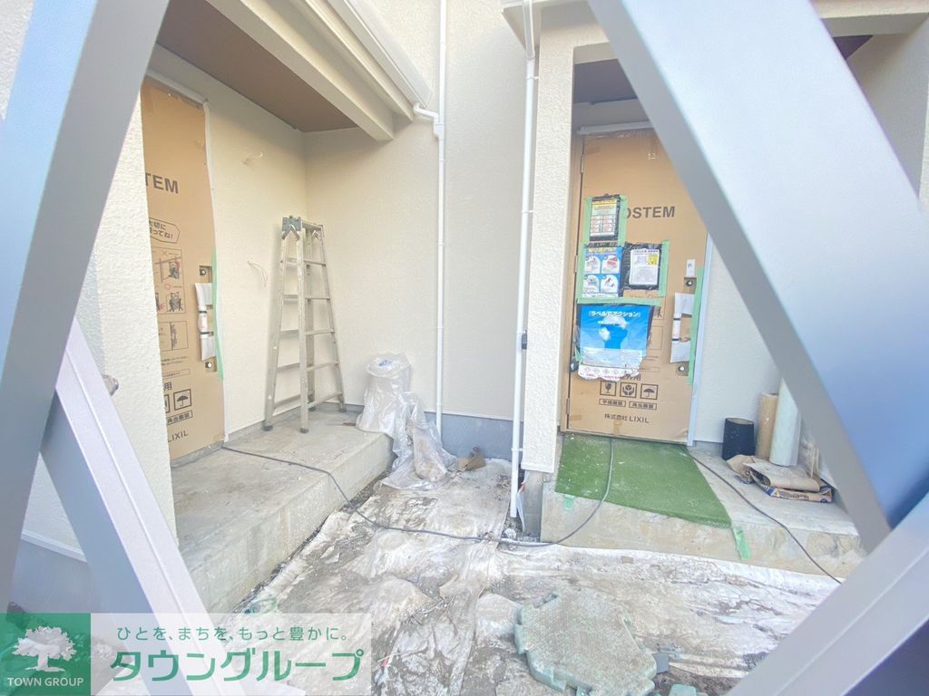 玄関　バルコニー