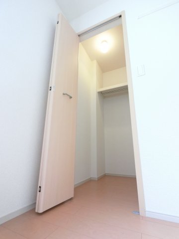 収納　※募集部屋は収納扉はございません