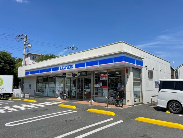 コンビニ　ローソン（コンビニ）まで500m