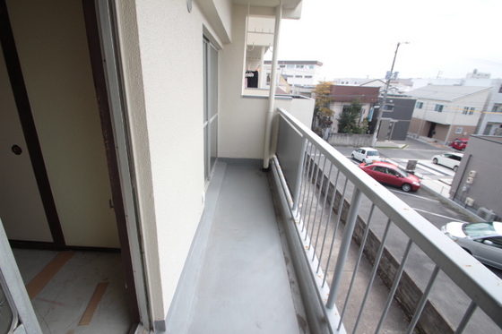 バルコニー　※別部屋の写真です