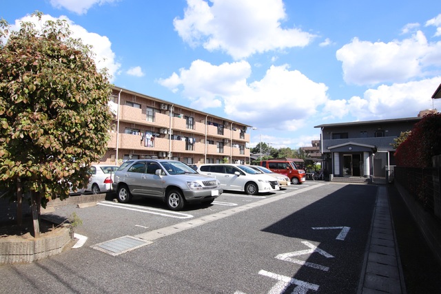 駐車場　敷地内駐車場※要空確認