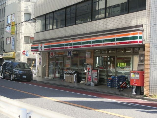 コンビニ　セブンイレブン（コンビニ）まで514m