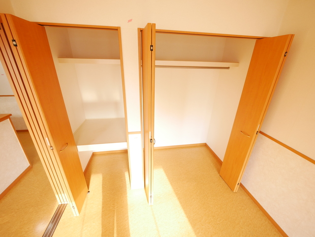収納　★各居室に収納スペースがございます★