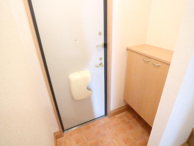 玄関　シンプルで使いやすい玄関です