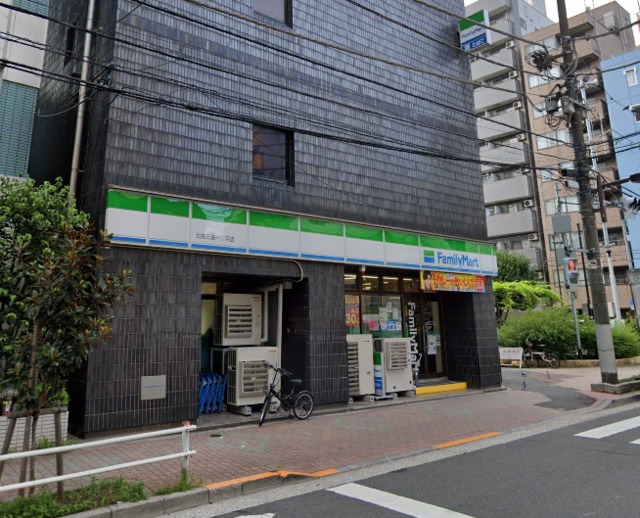 コンビニ　ファミリーマート台東三筋一丁目店（コンビニ）まで641m