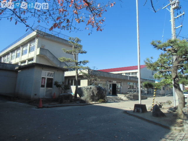 小学校　新潟市立女池小学校（小学校）まで526m