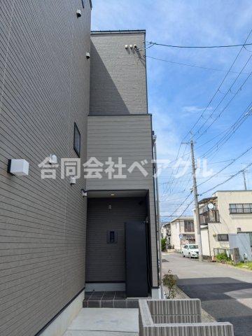 エントランス　清潔なエントランスです