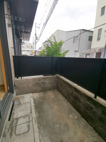 バルコニー　専用庭付き