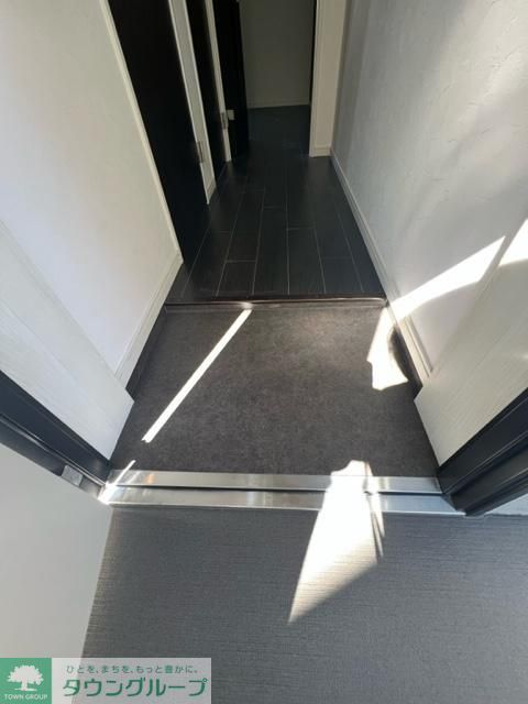 玄関　バルコニー