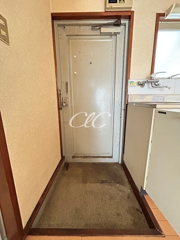 玄関　以下別号室参考写真
