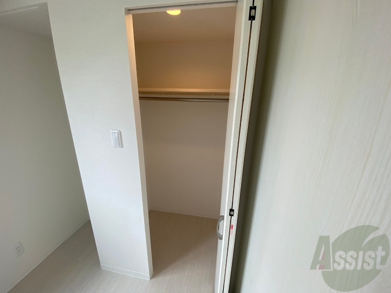 収納　収納もバッチリあるのでお部屋が片付きますよ！
