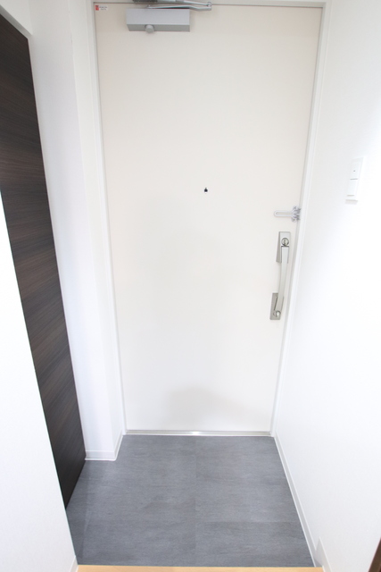 玄関　【※他号室参考写真】　玄関まわり