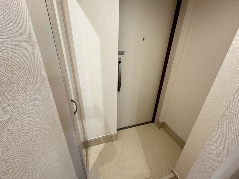 玄関　※参考写真