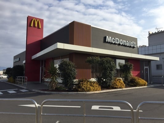 飲食店　マクドナルドつくば研究学園店（飲食店）まで230m