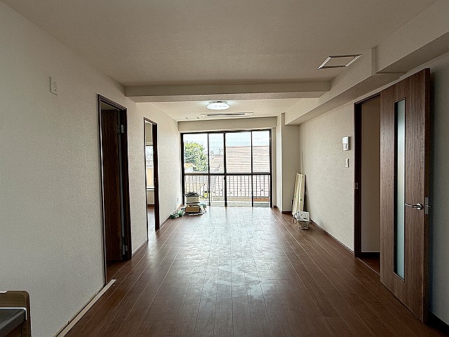 野田ビルの居間写真