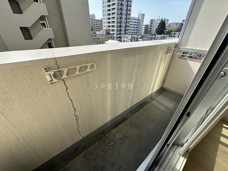 バルコニー　内装