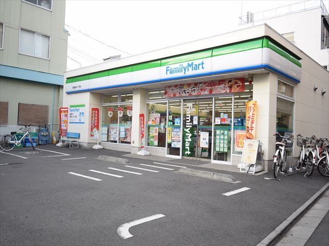 コンビニ　ファミリーマート豊島高田一丁目店（コンビニ）まで400m