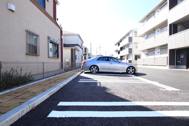 駐車場　駐車場（要空き確認）