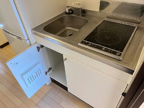 キッチン　現状と異なる場合には、現状を優先致します。