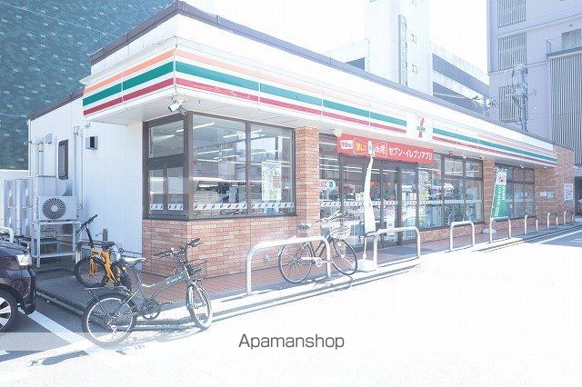 コンビニ　セブンイレブン（コンビニ）まで249m