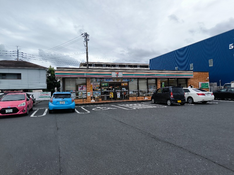 コンビニ　セブンイレブン中間中鶴店（コンビニ）まで865m