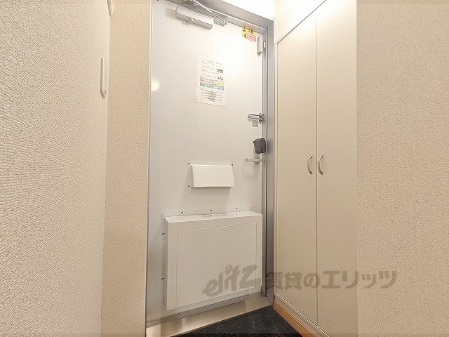 レオパレスたかの玄関写真