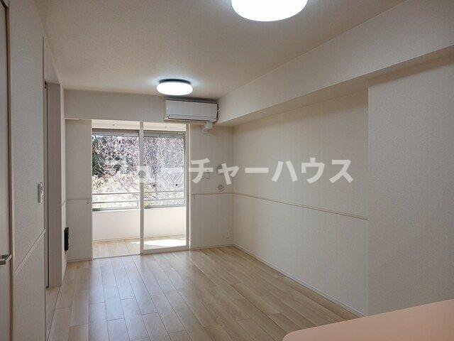 居室・リビング　ゆったりとした居間です