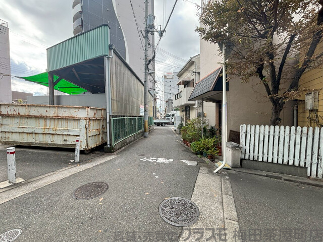その他　周辺道路（その他）まで10m