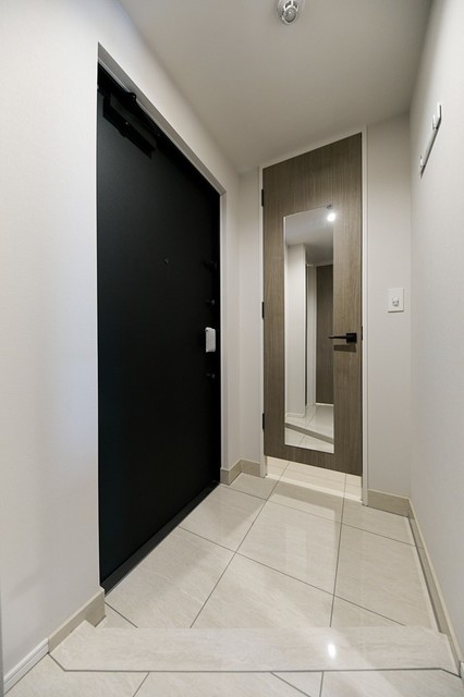 玄関　※写真は同タイプ住戸です。